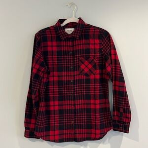 Womens Field & Stream flannel. Red and black plaid. Size medium.
